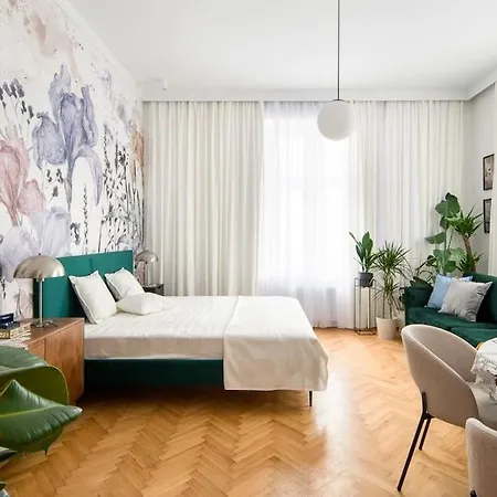 Green Oasis In The Centre Apartment