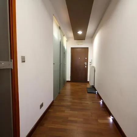 Apartment Angel *
