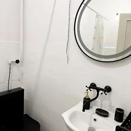 In Center Apartment