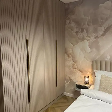 Crystal Luxury With Free Parking In Cracow For 4 Guests * Krakow