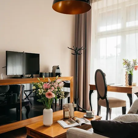 Aparthotel Topolowa - Loftaffair Collection 3*