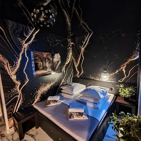 מלון דירות Z Jacuzzi Rynek 3*