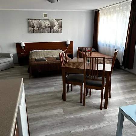 Kompleks Apartament-serwis Apartament *