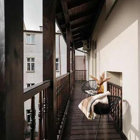 Aparthotel Topolowa - Loftaffair Collection 3*