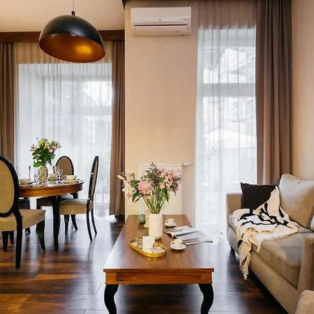 Aparthotel Topolowa - Loftaffair Collection
