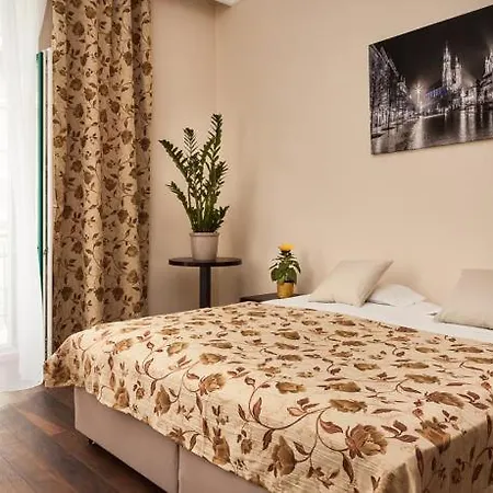 Aparthotel Bonerowska 5
