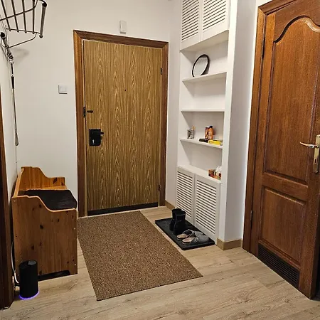 Schicke 2-zimmer-wohnung Im Vintage-look Kraków