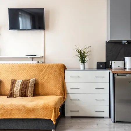 Cozy Modern Astoria Magic Orange Old Town Appartamento *