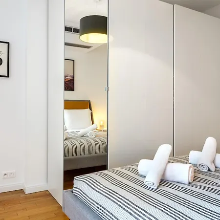 Modern W. Parking By Tyzenhauz Apartment