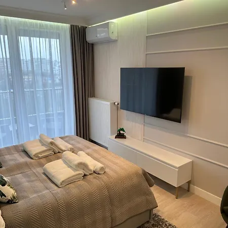 Wrazen Apartment *