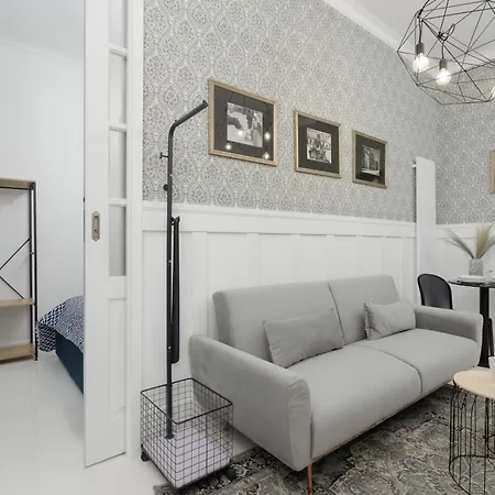Dietla One Bedroom With Air Conditioning & Balcony By Renters Cracovia