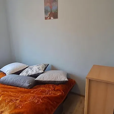 Mieszkanie Pradnik Czerwony Apartment