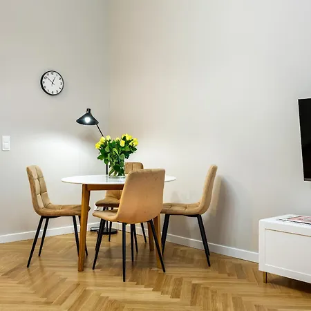 Aparthotel Tyzenhauz Topolowa *
