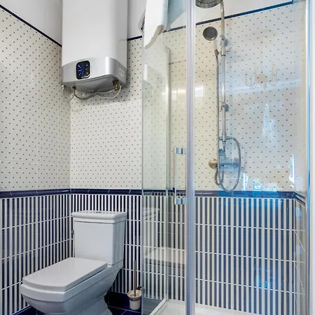 Karmelicka Stylish In Cracow By Renters Apartament