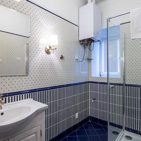 Karmelicka Stylish In Cracow By Renters * Kraków
