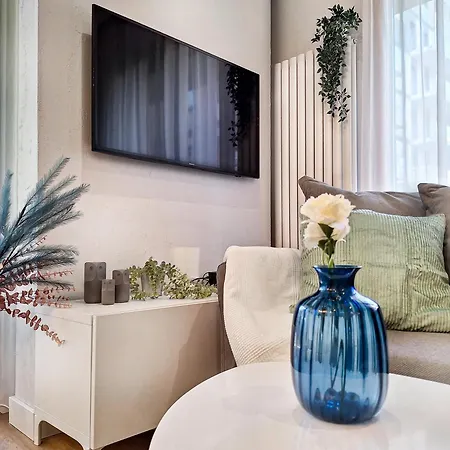 Classy 2-room With Private Garden And Air Conditioning- Old Town Krakow
