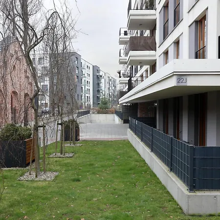 Apartment Classy 2-room With Private Garden And Air Conditioning- Old Town *