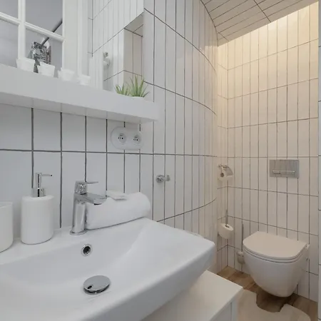 Beautiful & Stylish Dietla With Air Conditioning By Renters Appartement Cracovie