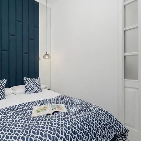 Dietla One Bedroom With Air Conditioning & Balcony By Renters Appartamento *