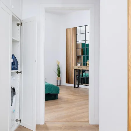 Apartament Bulwary Wislane Celna By Renters Apartment Krakow