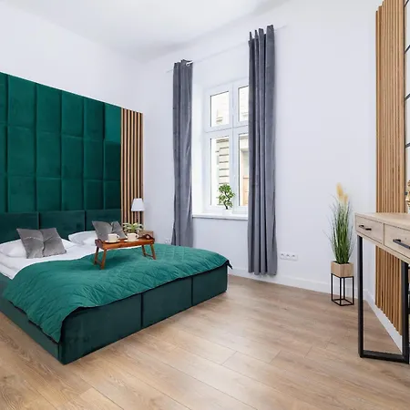 Apartment Apartament Bulwary Wislane Celna By Renters