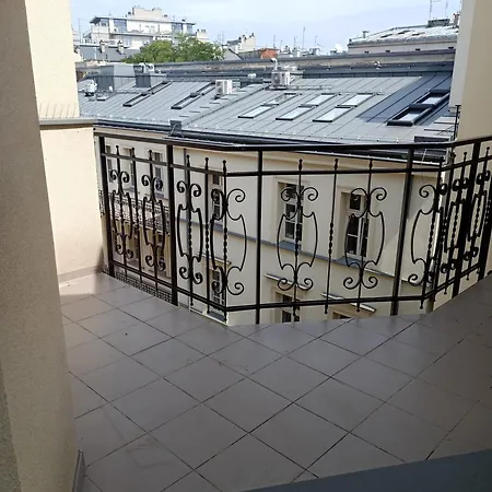 Apartment In The Heart Of The