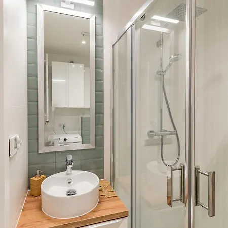 Business - City View With Balcony & Parking By Rentujemy Apartment