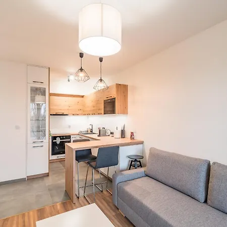 Apartment Business - City View With Balcony & Parking By Rentujemy *