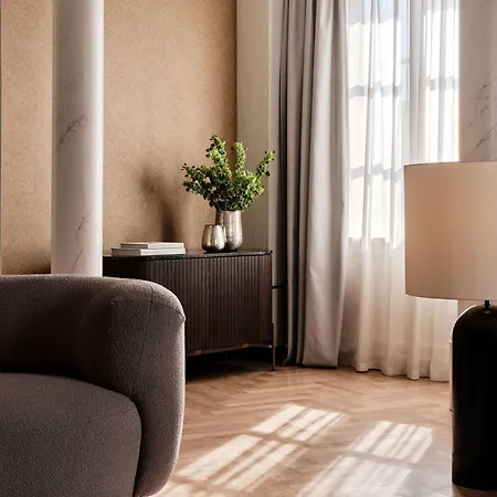 The Crown Center - Handwritten Collection Accor Hotel 4*