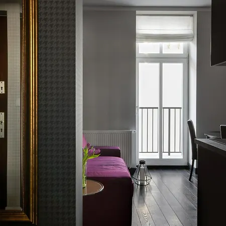 Too-good Aparthotel