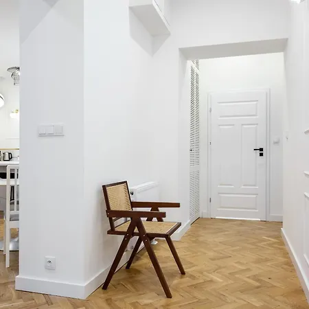 Apartment Tyzenhauz Krowoderska Street