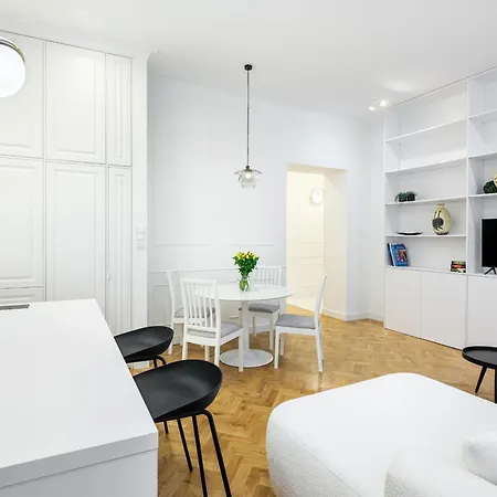 Tyzenhauz Krowoderska Street Appartement Krakau
