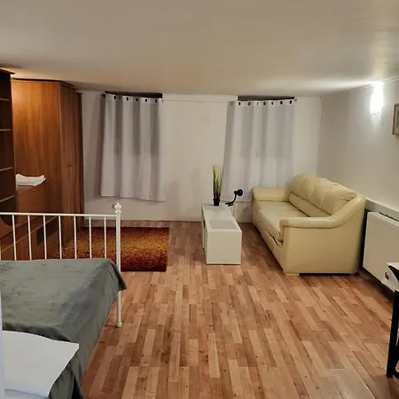 Kwatera prywatna Grzegorzecka Nr 2