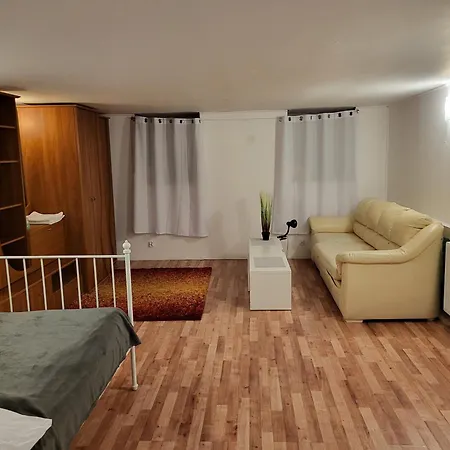 Grzegorzecka Nr 2 Kwatera prywatna