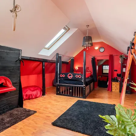 Love hotel Pandora's Loft