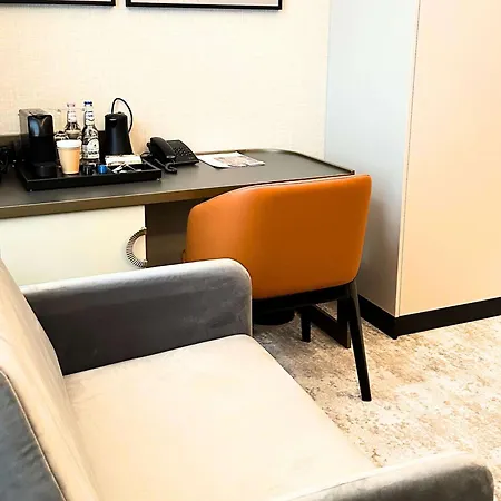 The Crown Center - Handwritten Collection Accor Hotel 4*