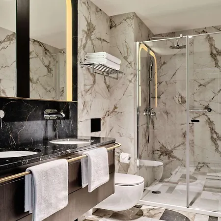 The Crown Center - Handwritten Collection Accor Hotel 4*