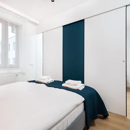 Apartment Colorful - By Upstairs Krakau