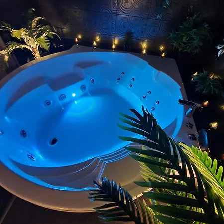 Z Jacuzzi Rynek 3*