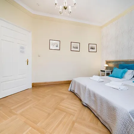 W Palacu Pod Baranami Krakow