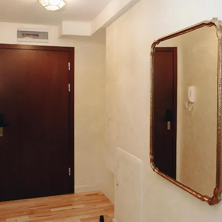 Main Square Platan Loft Collection Apartment *