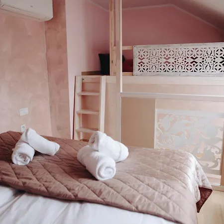 Apartment Main Square Platan Loft Collection