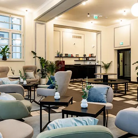 Aparthotel Milestone Center Urban Living *