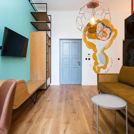 Goldfinger 3-bed Unique In The Heart Of Podgorze