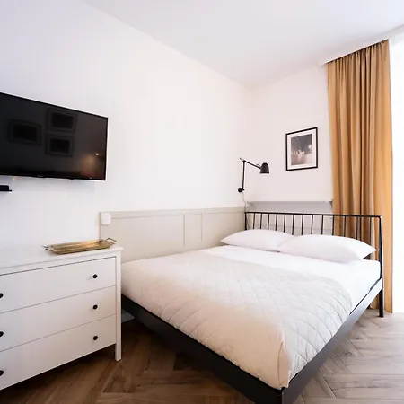 Apartment Native Pulaskiego 6 *