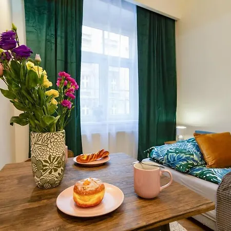 Miniscule Apartment