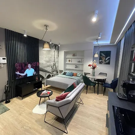 Apartment New Comfortable With Balcony And Sauna On Klimieckiego Street Krakow