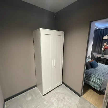 New Comfortable With Balcony And Sauna On Klimieckiego Street Apartment *