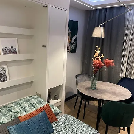 Apartment New Comfortable With Balcony And Sauna On Klimieckiego Street Krakow