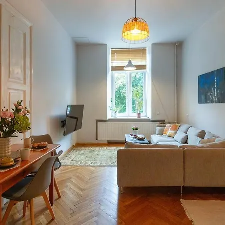 Comfort&central 2-bedroom Apt. * Krakow